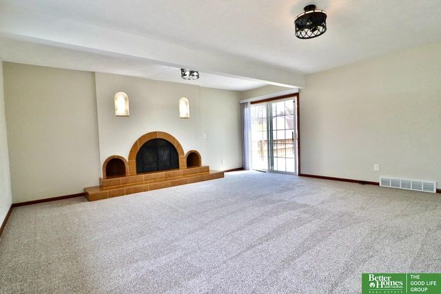 5209 Emiline Street, Bellevue, NE 68157