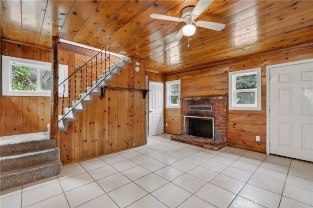 23385 Kay Road, Crestline, CA 92325