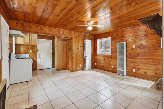 23385 Kay Road, Crestline, CA 92325