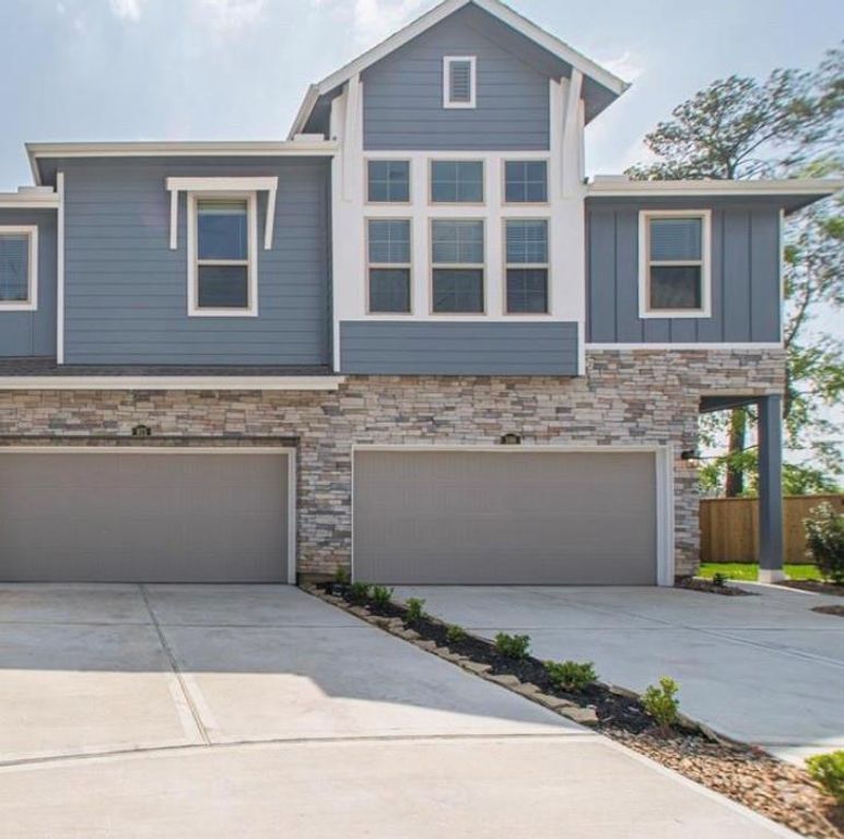 630 Aspen Falls Court, Conroe, TX 77304