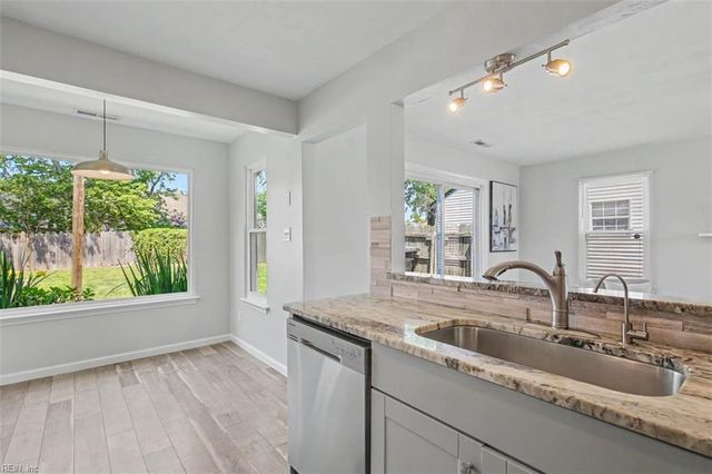 1889 Gershwin DR, Virginia Beach, VA 23454