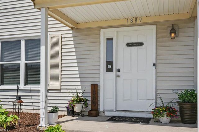 1889 Gershwin DR, Virginia Beach, VA 23454