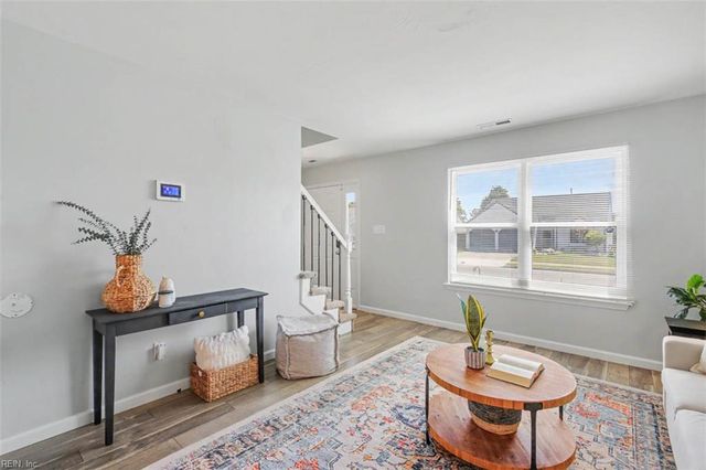 1889 Gershwin DR, Virginia Beach, VA 23454