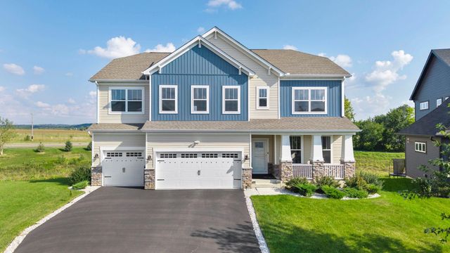 1961 Dahlia Drive, Shakopee, MN 55379