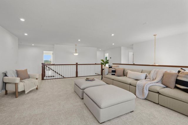 1961 Dahlia Drive, Shakopee, MN 55379