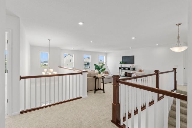 1961 Dahlia Drive, Shakopee, MN 55379