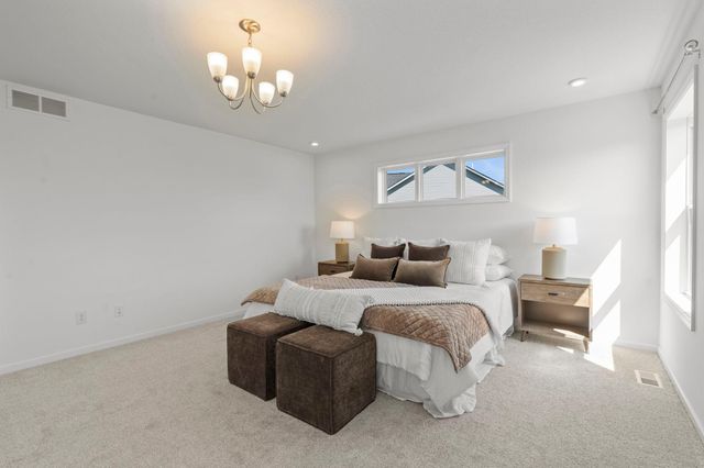 1961 Dahlia Drive, Shakopee, MN 55379