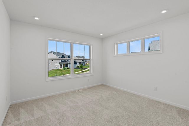 1961 Dahlia Drive, Shakopee, MN 55379