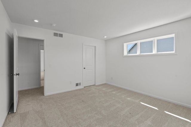 1961 Dahlia Drive, Shakopee, MN 55379