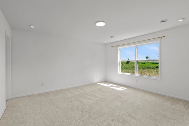 1961 Dahlia Drive, Shakopee, MN 55379