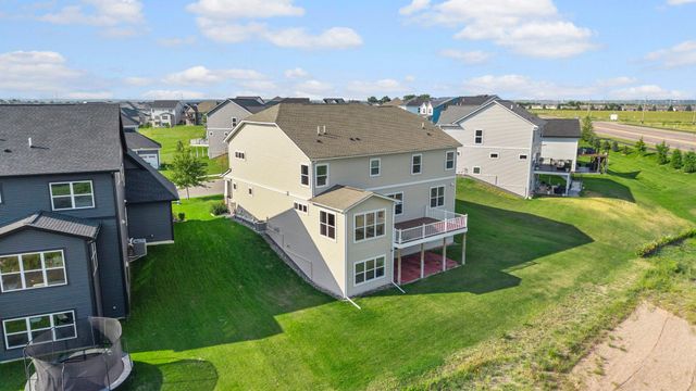 1961 Dahlia Drive, Shakopee, MN 55379