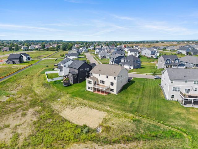1961 Dahlia Drive, Shakopee, MN 55379