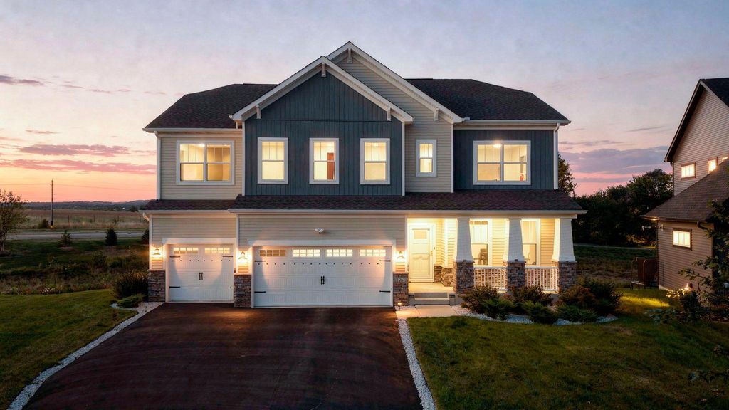 1961 Dahlia Drive, Shakopee, MN 55379 — exterior