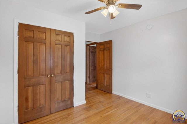 3125 SW Lane ST, Topeka, KS 66611