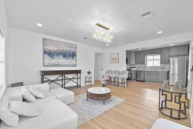 5530 Malmedy Road, Houston, TX 77033