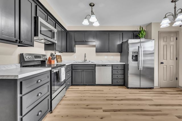 596 Cory Dr, Clarksville, TN 37040