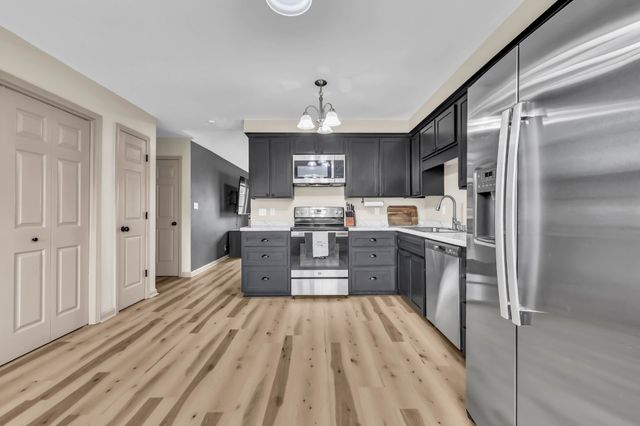 596 Cory Dr, Clarksville, TN 37040