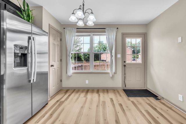 596 Cory Dr, Clarksville, TN 37040
