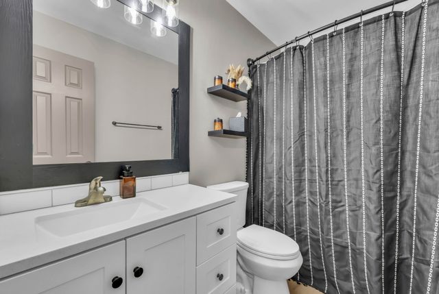 596 Cory Dr, Clarksville, TN 37040