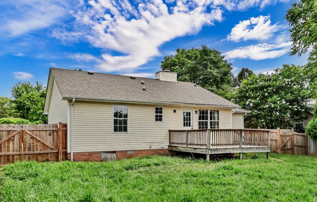 596 Cory Dr, Clarksville, TN 37040