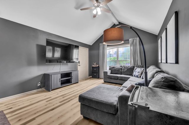 596 Cory Dr, Clarksville, TN 37040