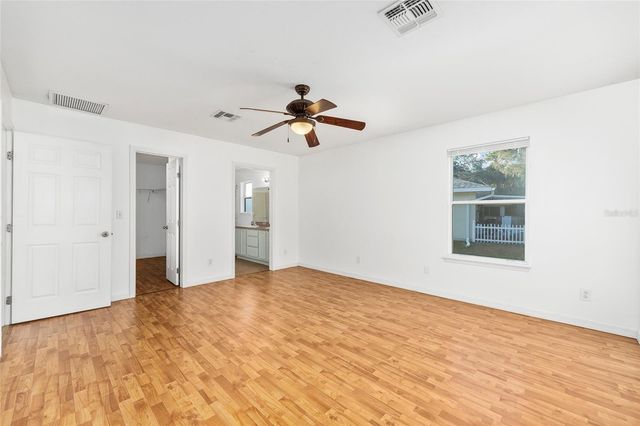 49 REDWOOD TRACK COURSE, Ocala, FL 34472