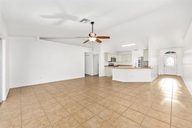 49 REDWOOD TRACK COURSE, Ocala, FL 34472