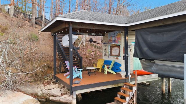 497 Long Island Drive, Moneta, VA 24121