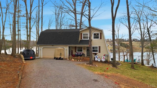 497 Long Island Drive, Moneta, VA 24121