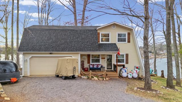 497 Long Island Drive, Moneta, VA 24121