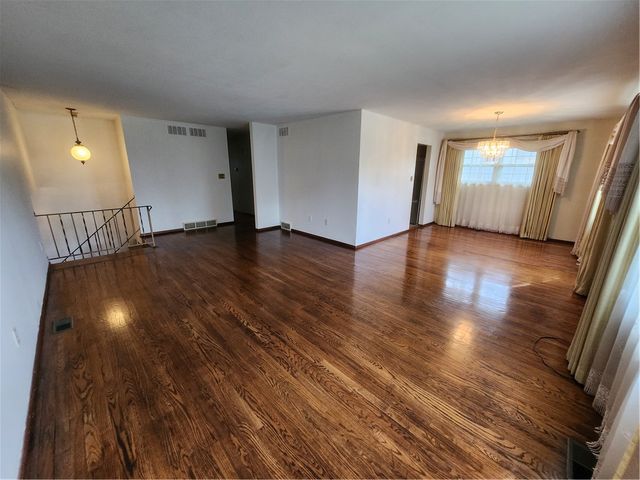 5512 Olive Tree Drive, Trotwood, OH 45426