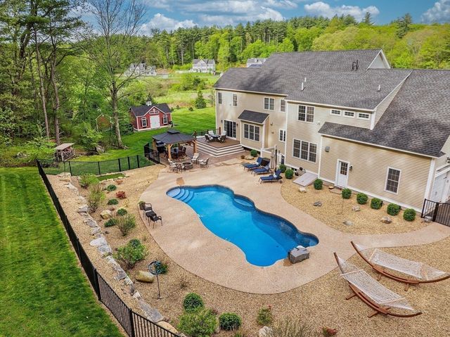 57 Houghton Farm Ln, Bolton, MA 01740