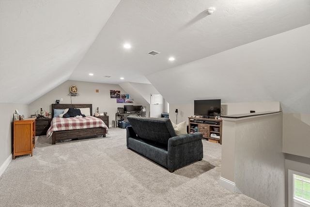 57 Houghton Farm Ln, Bolton, MA 01740