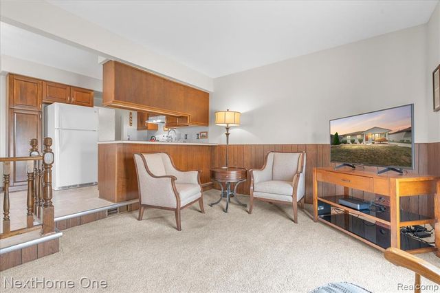 18747 Rosegarden Street, Roseville, MI 48066
