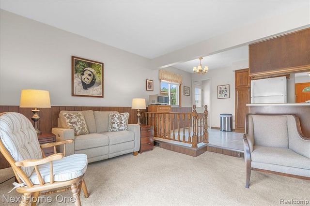 18747 Rosegarden Street, Roseville, MI 48066
