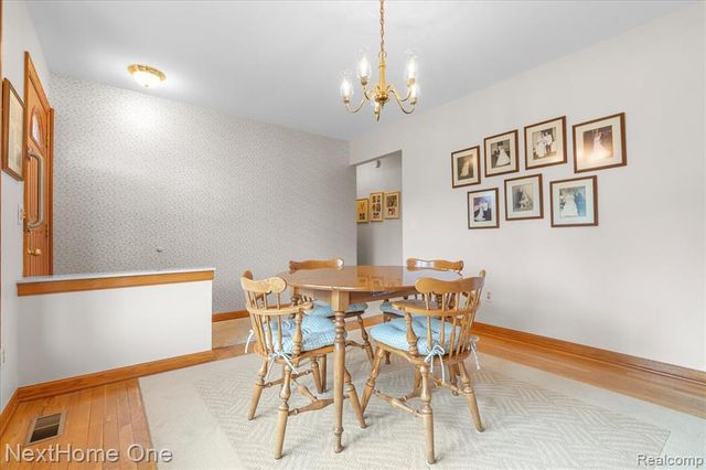 18747 Rosegarden Street, Roseville, MI 48066