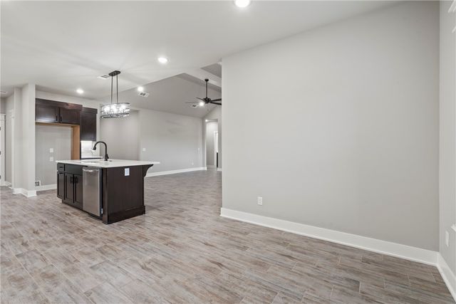 135 N Banner Avenue, Farmington, AR 72730