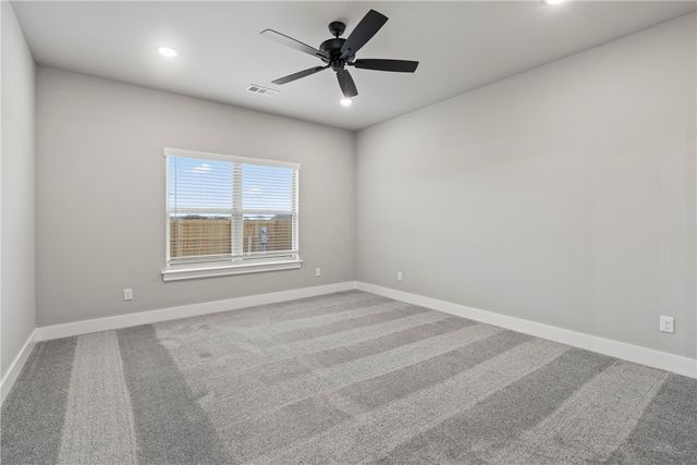 135 N Banner Avenue, Farmington, AR 72730