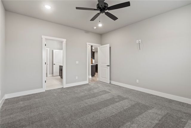 135 N Banner Avenue, Farmington, AR 72730