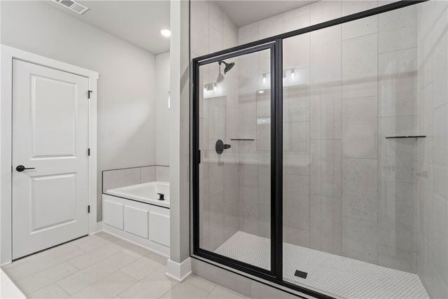 135 N Banner Avenue, Farmington, AR 72730