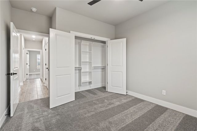 135 N Banner Avenue, Farmington, AR 72730