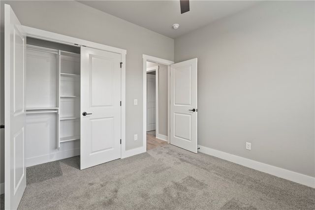 135 N Banner Avenue, Farmington, AR 72730