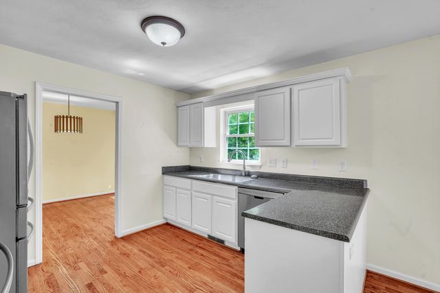 7607 Peebles LN, Roanoke, VA 24018