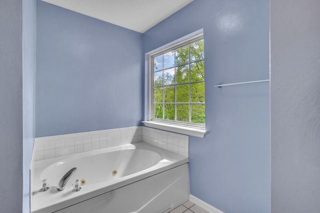 7607 Peebles LN, Roanoke, VA 24018
