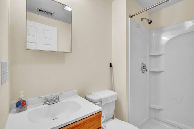 7607 Peebles LN, Roanoke, VA 24018