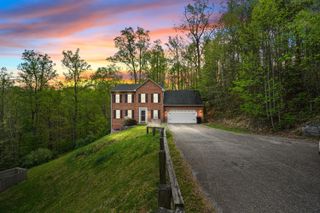 7607 Peebles LN, Roanoke, VA 24018