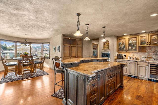 1117 NE Memorial Drive, Grants Pass, OR 97526