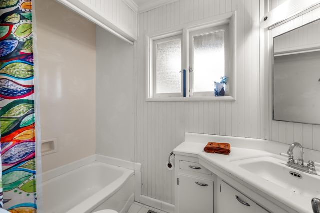 1117 NE Memorial Drive, Grants Pass, OR 97526