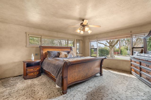 1117 NE Memorial Drive, Grants Pass, OR 97526