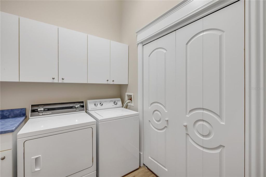 Image 12 of property listing at 423 S ATLANTIC AVENUE 301, New Smyrna Beach, FL 32169